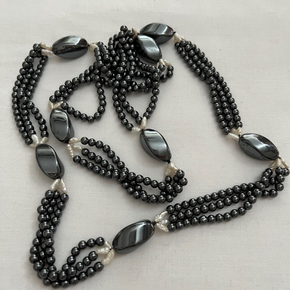 Folk natural stone beaded necklace Vintage